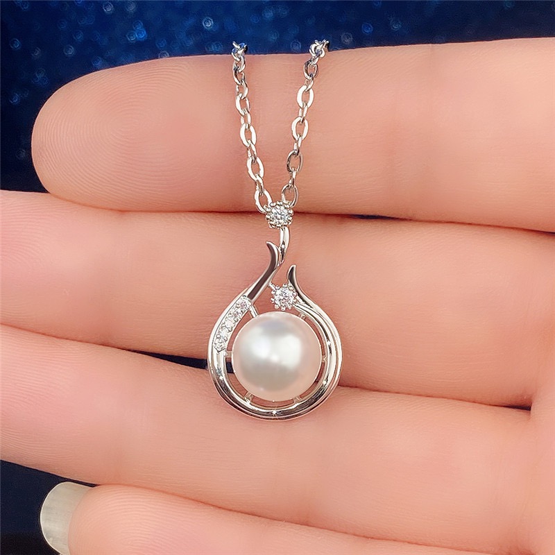 Simple Style Water Droplets Copper Plating Hollow Out Inlay Zircon White Gold Plated Pendant Necklace display picture 3