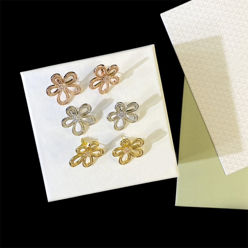 1 Pair Simple Style Flower Plating Inlay Copper Diamond Ear Studs display picture 2