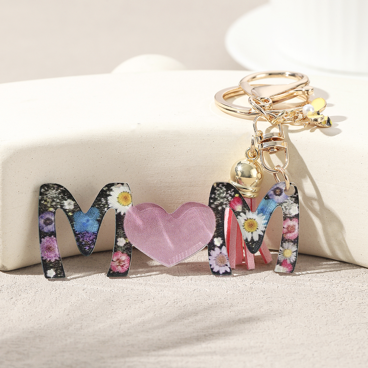 Romantic Letter Heart Shape Bee Arylic Printing Plating Inlay Artificial Pearls Gold Plated Mother's Day display picture 6