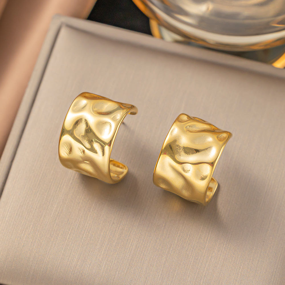 1 Pair Vintage Style C Shape Polishing Plating 304 Stainless Steel 18K Gold Plated Ear Studs display picture 1