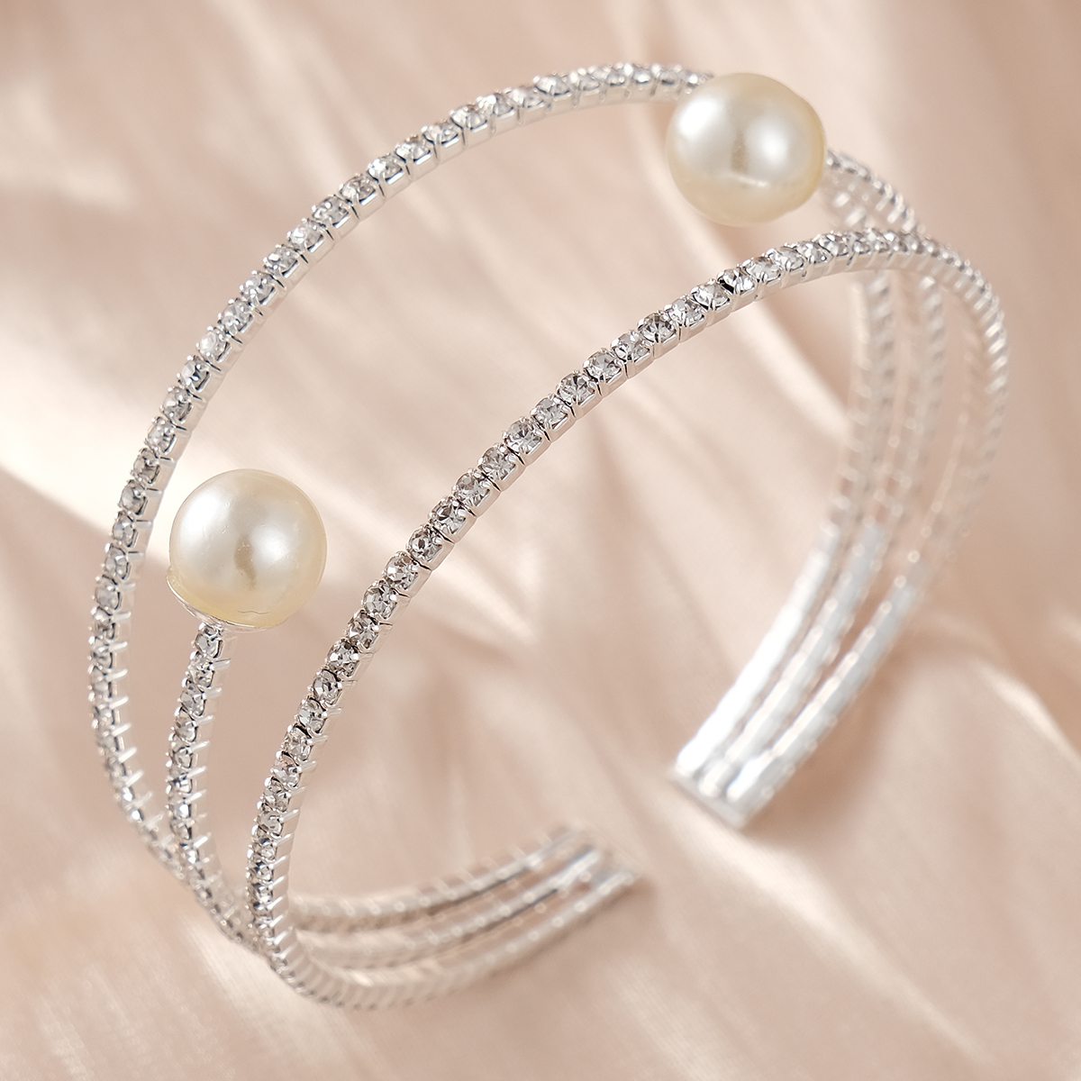 Élégant Brillant Géométrique Perles Artificielles Strass Métal De Gros Bracelet display picture 13
