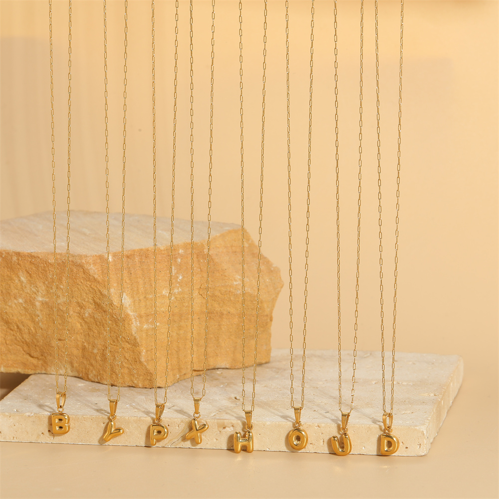Einfacher Stil Buchstabe Rostfreier Stahl Überzug 14 Karat Vergoldet Halskette Mit Anhänger display picture 2
