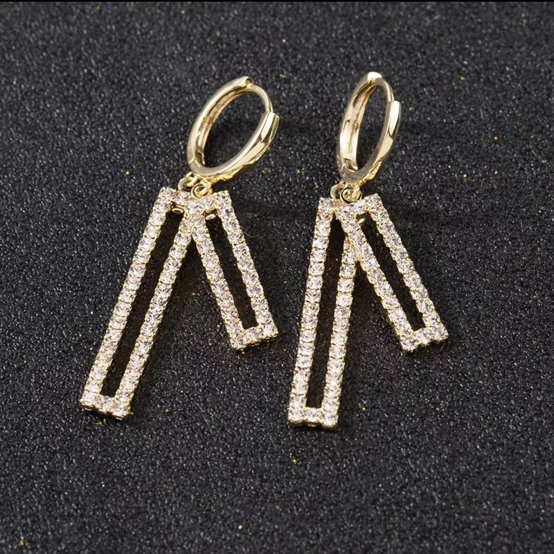 1 Pair Glam Shiny Rectangle Plating Inlay Alloy Zircon Drop Earrings display picture 1