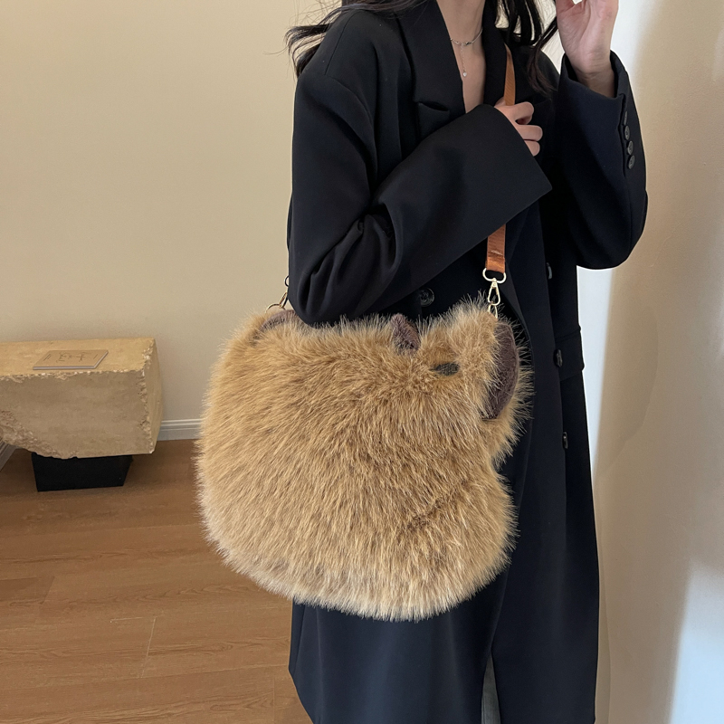 Women's Plush Solid Color Vintage Style Classic Style Sewing Thread Square Zipper Shoulder Bag display picture 3