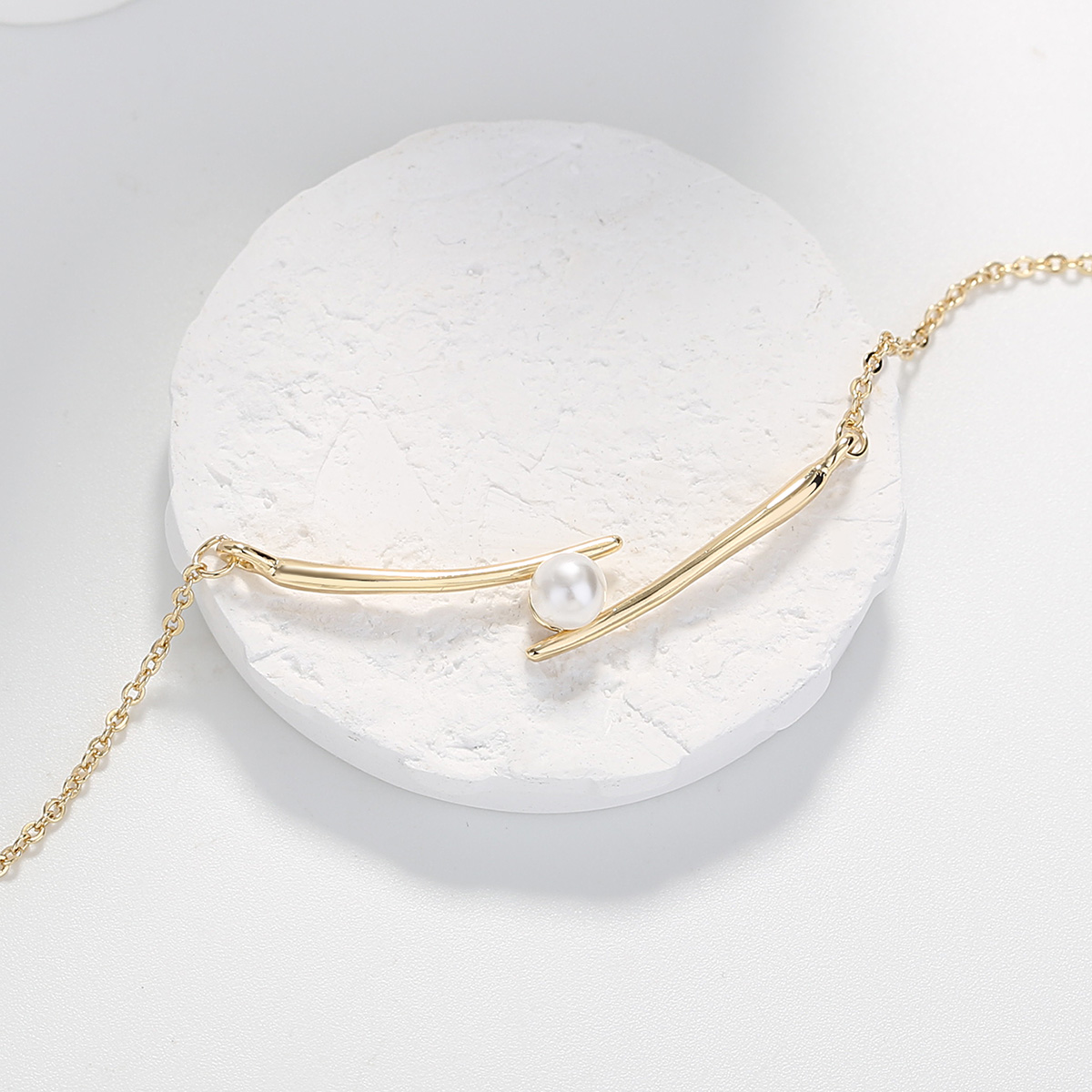 Le Cuivre Style Simple Géométrique Placage Incruster Perles Artificielles Collier display picture 4