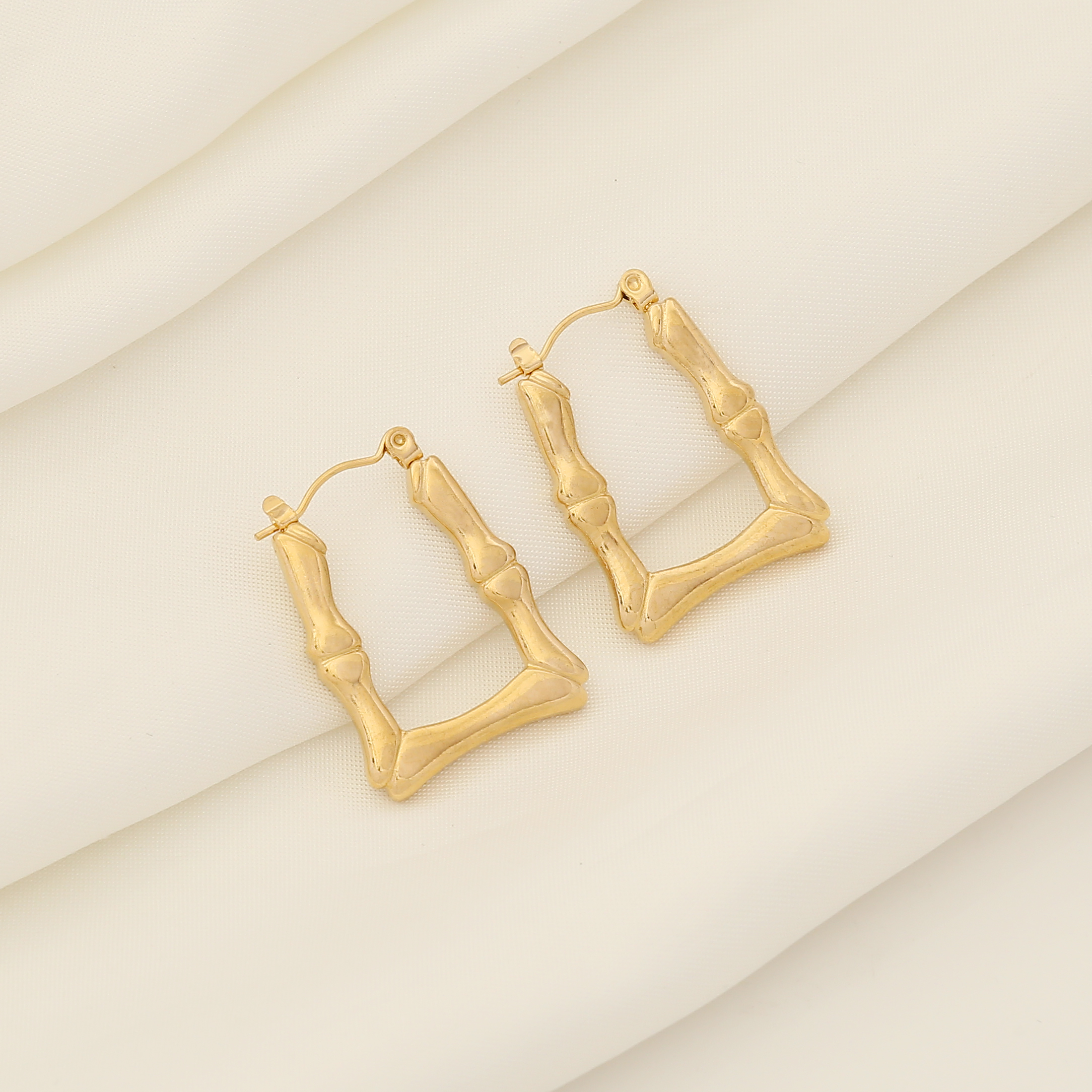 1 Paar Einfacher Stil Geometrisch Überzug Rostfreier Stahl 18 Karat Vergoldet Reif Ohrringe display picture 17