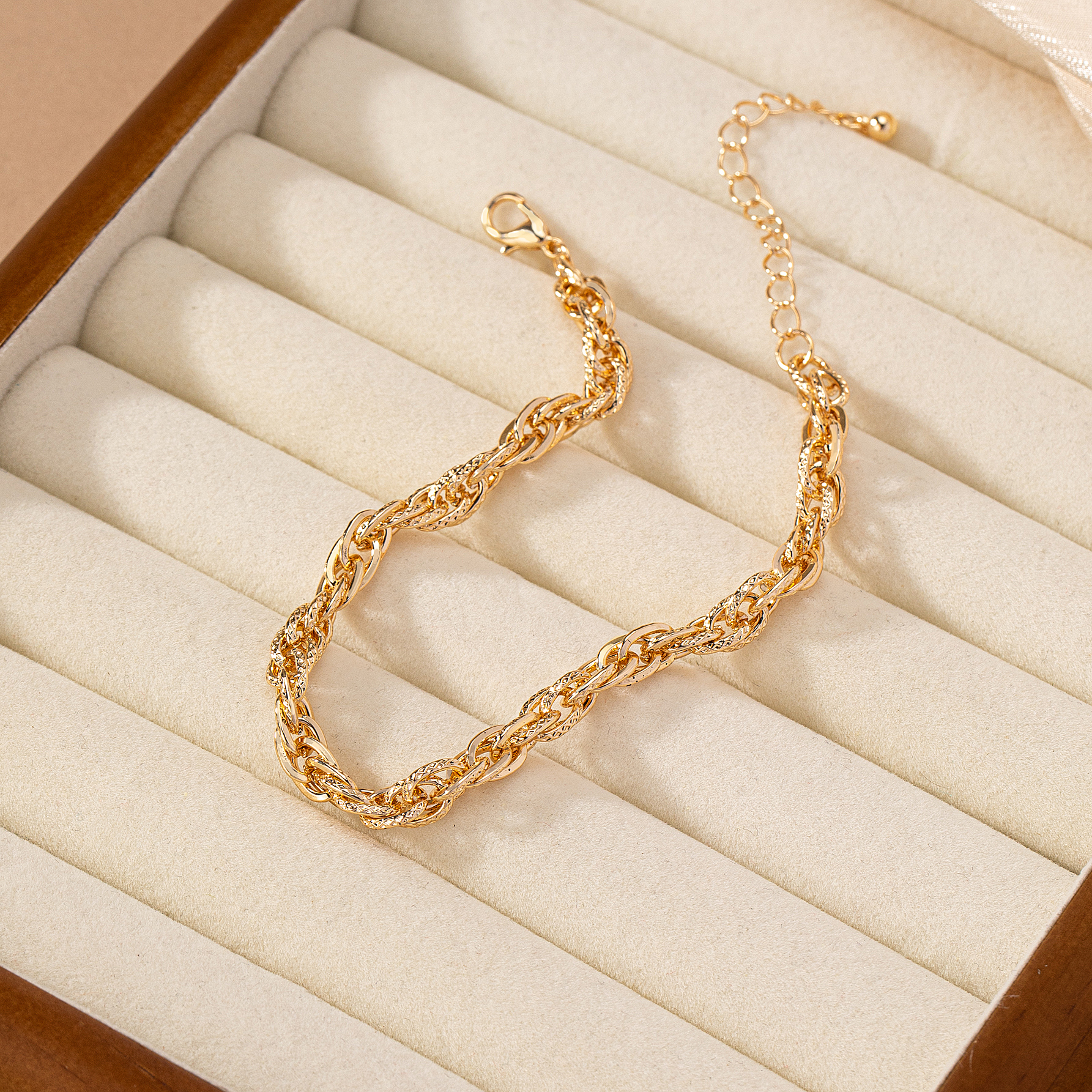 Ig Style Simple Style Geometric Solid Color Alloy Plating 14k Gold Plated Women's Leg Chain display picture 4