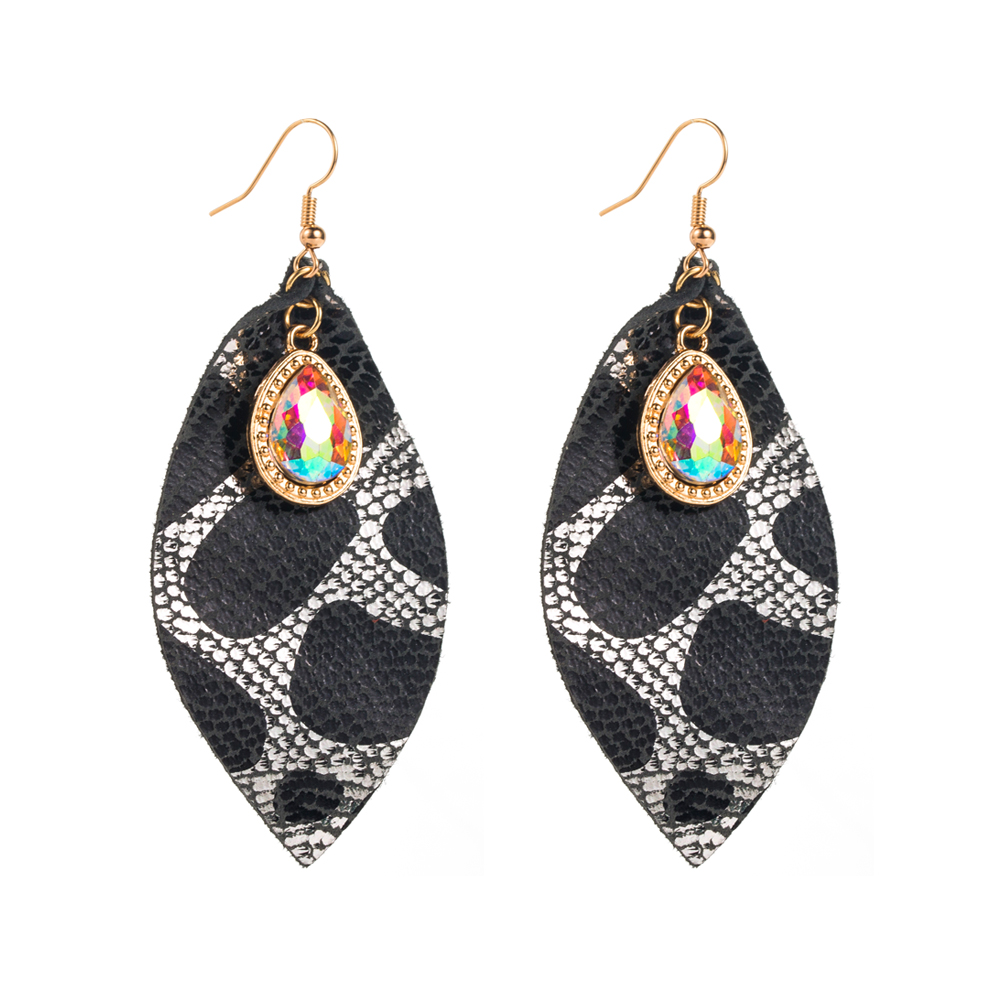 1 Pair Elegant Vintage Style Water Droplets Plating Inlay Pu Leather Alloy Glass Drop Earrings display picture 6