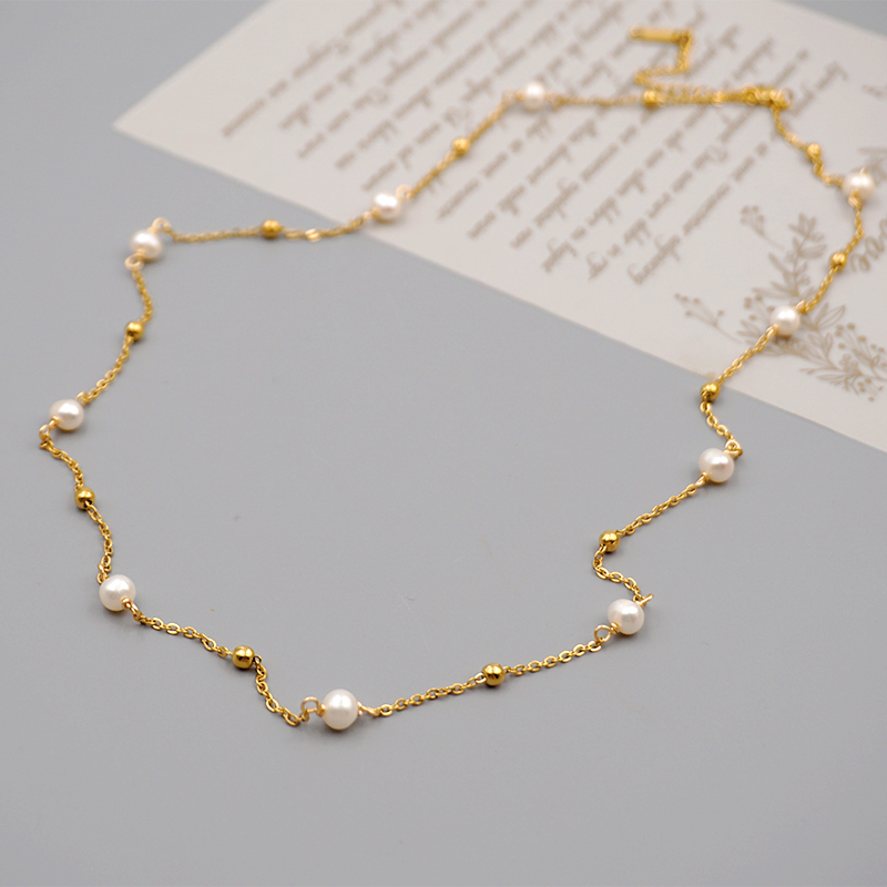 304 Stainless Steel Freshwater Pearl Titanium Steel Gold Plated Simple Style Classic Style Beaded Plating Round Sweater Chain Long Necklace display picture 3