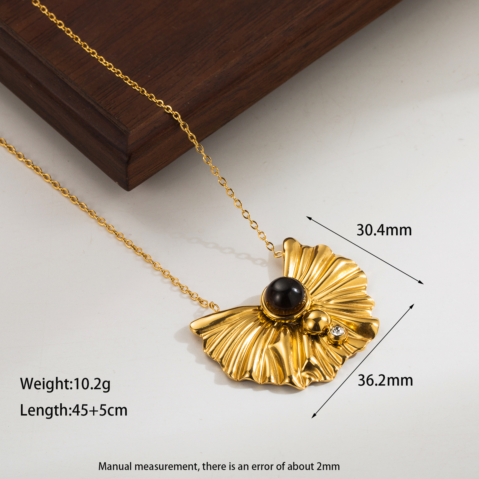 Elegant Retro Simple Style Geometric Stainless Steel Plating Inlay Natural Stone 18k Gold Plated Necklace display picture 10