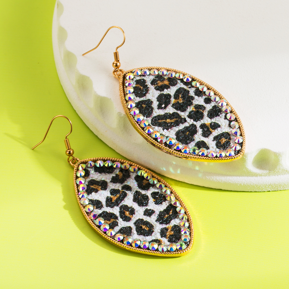 1 Pair Vintage Style Classic Style Leopard Plating Inlay Alloy Artificial Leather Rhinestones Drop Earrings display picture 5