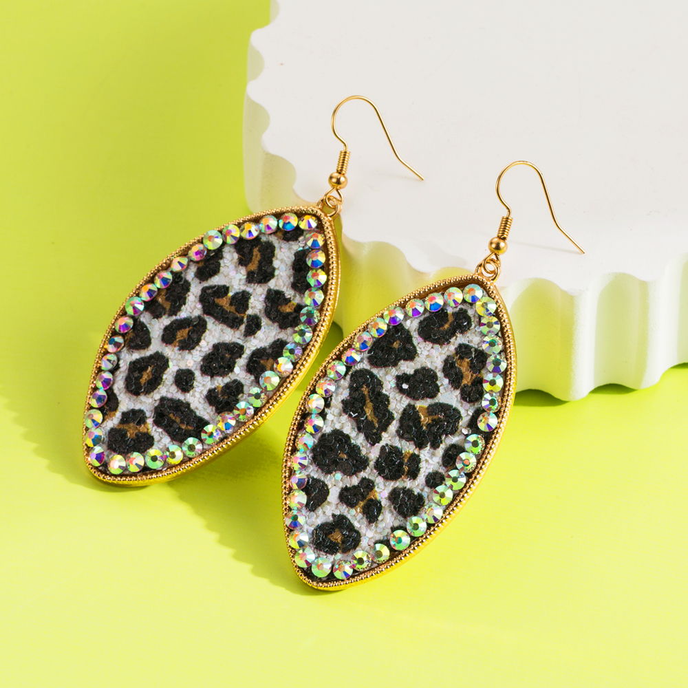 1 Pair Vintage Style Classic Style Leopard Plating Inlay Alloy Artificial Leather Rhinestones Drop Earrings display picture 4