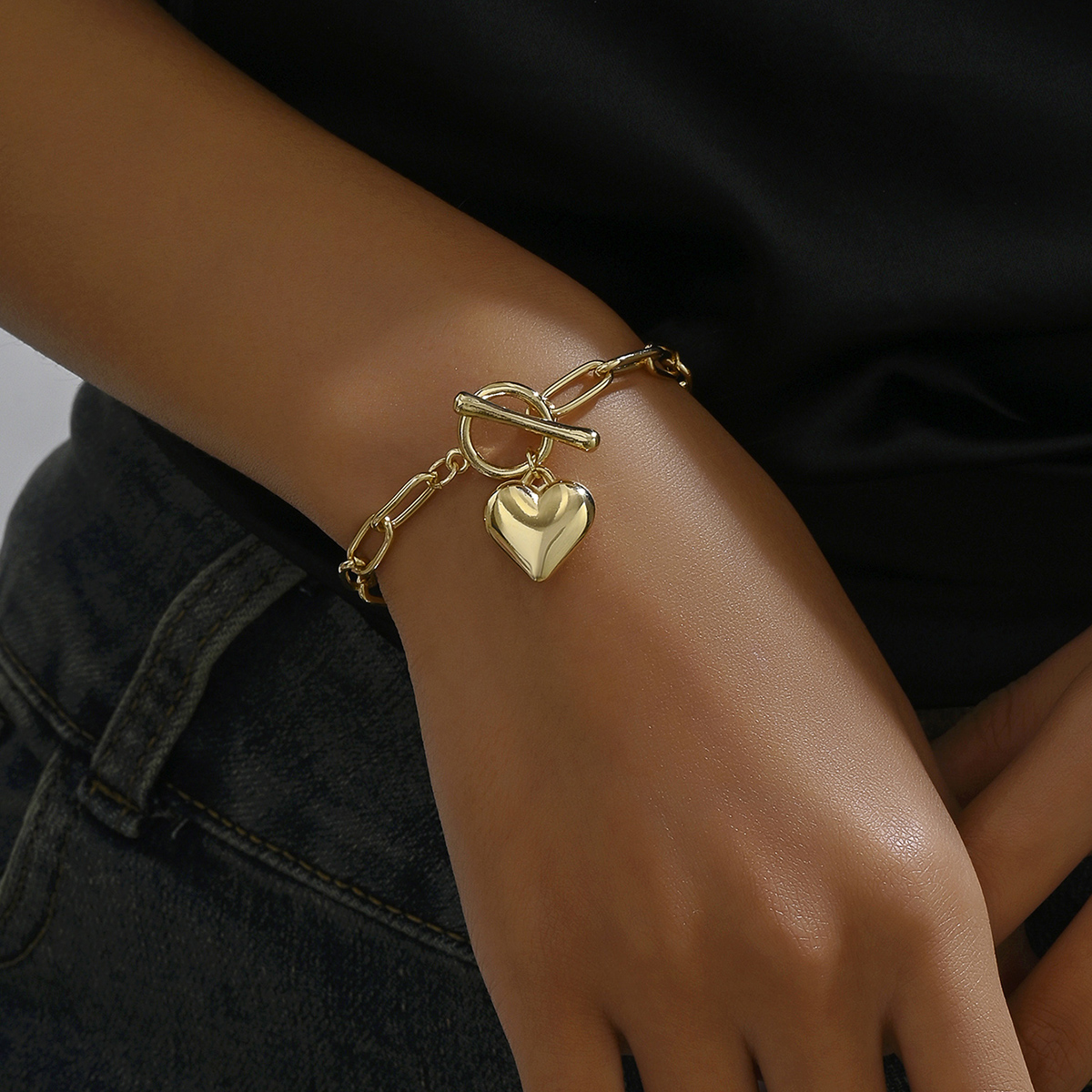 Romantic Heart Shape Alloy Iron Women's Bracelets display picture 4