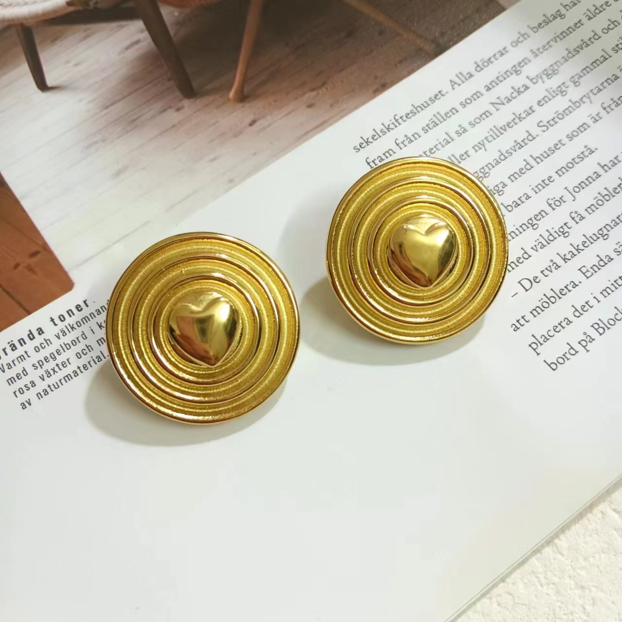 1 Paire Style Simple Cercle Acier Inoxydable Plaqué Or 18k Boucles D'oreilles display picture 1