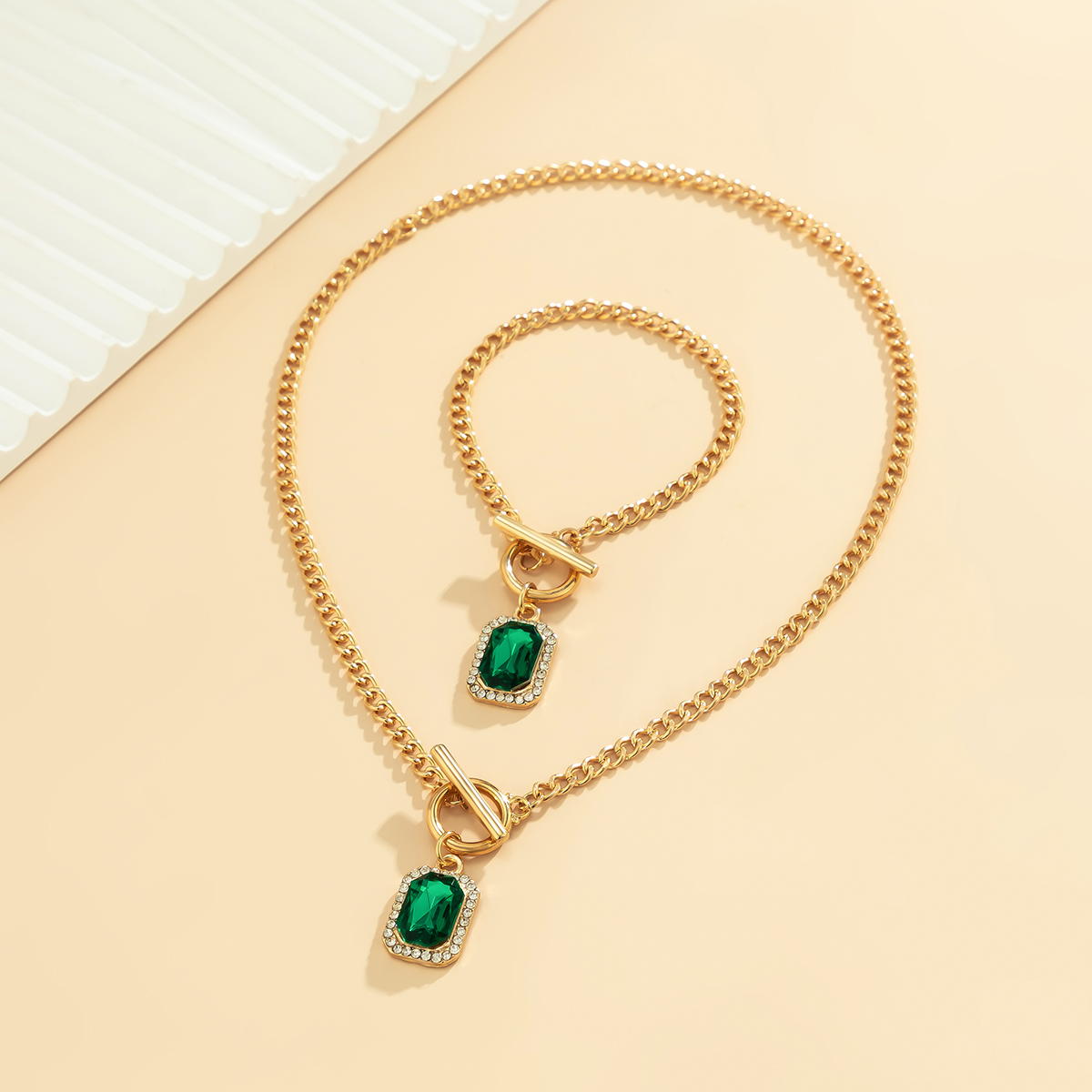 Elegant Luxurious Rectangle Alloy Iron Plating Inlay Rhinestones Women's Bracelets Necklace display picture 5