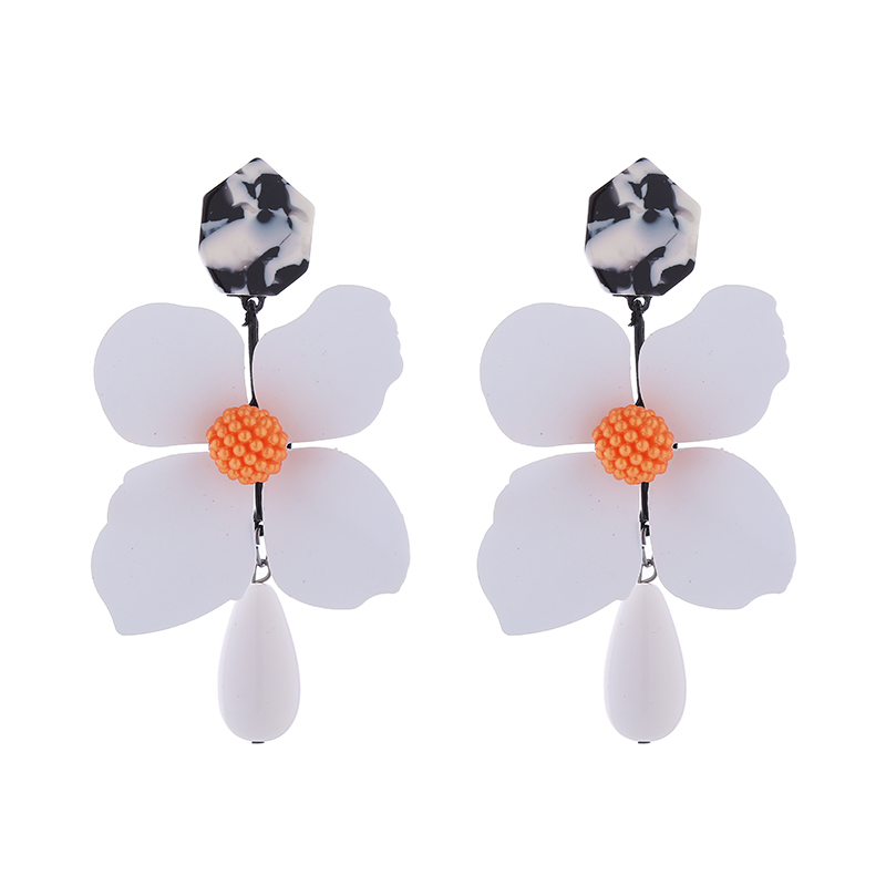 1 Pair Elegant Sweet Water Droplets Flower Stoving Varnish Inlay Alloy Artificial Pearls Shell Gold Plated Drop Earrings display picture 11