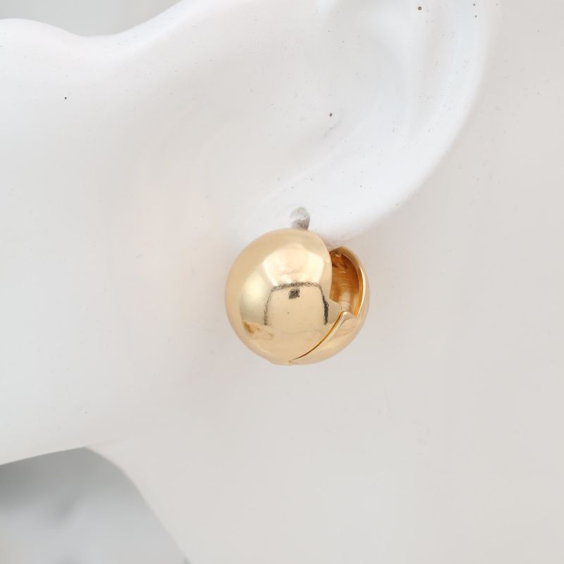 1 Pair Simple Style Round Plating Copper 18k Gold Plated White Gold Plated Huggie Earrings display picture 2