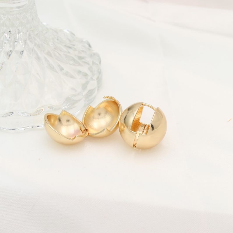 1 Pair Simple Style Round Plating Copper 18k Gold Plated White Gold Plated Huggie Earrings display picture 3