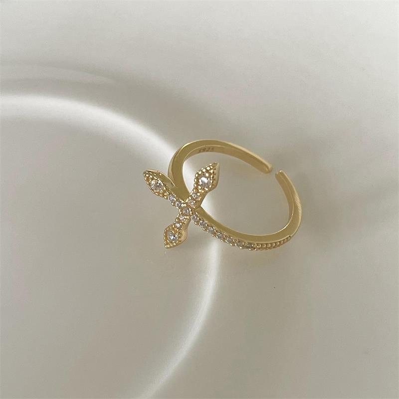 Wholesale Simple Style Cross Copper Plating Inlay Silver Plated Zircon Rings display picture 5