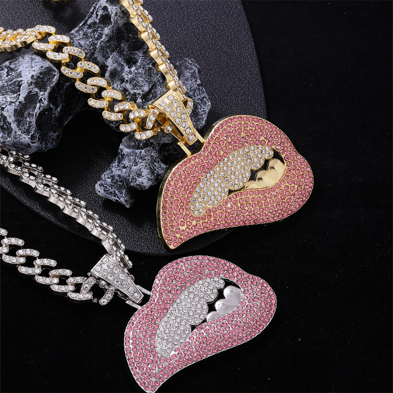 Hip Hop Labios Aleación De Zinc Enchapado Embutido Diamantes De Imitación Hombres Collar Colgante display picture 4