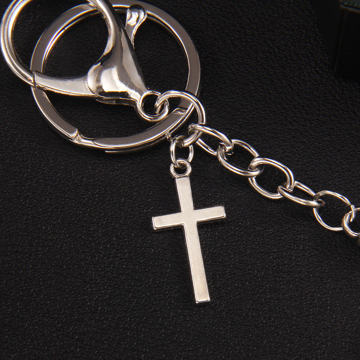 Retro Commute Cross Alloy Bag Pendant Keychain display picture 3
