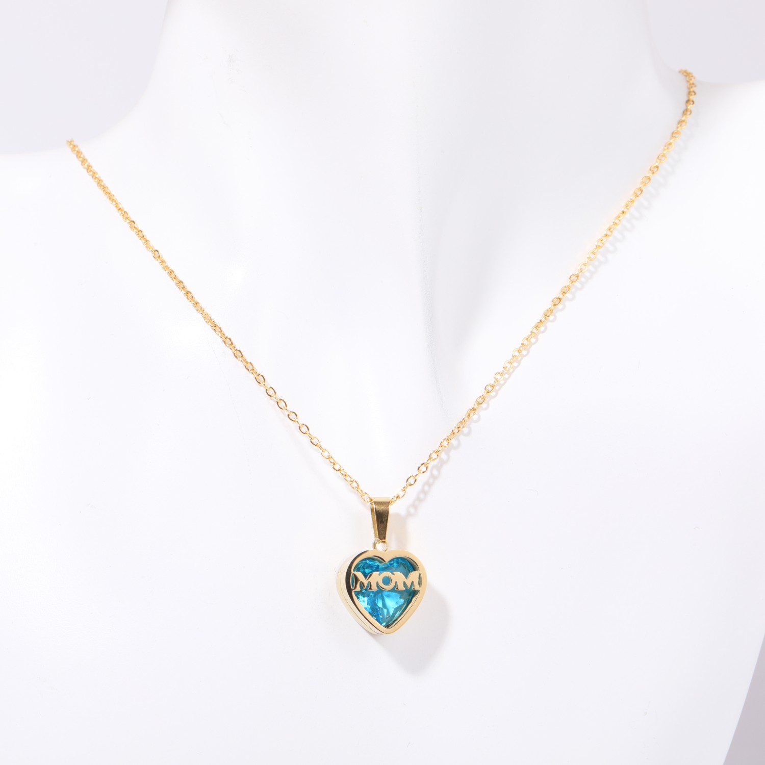 Großhandel Einfacher Stil Pendeln Brief Herzform Kupfer Überzug Inlay Zirkon Halskette Mit Anhänger display picture 1