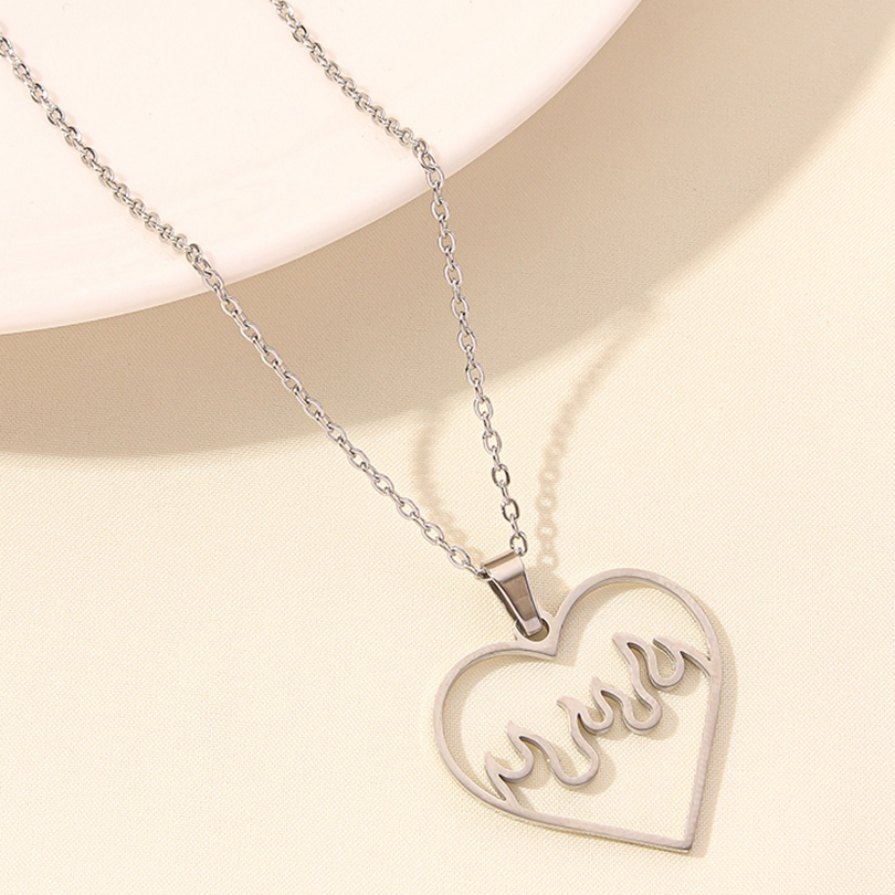 304 Stainless Steel Elegant Cute Luxurious Plating Heart Shape Pendant Necklace display picture 23
