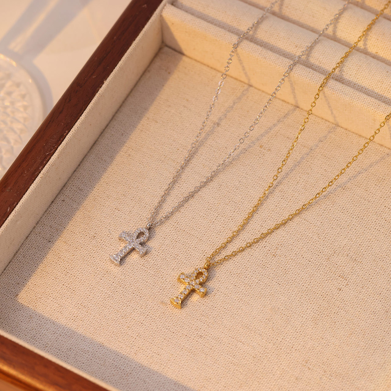 Stainless Steel Vintage Style Simple Style Cross Plating Inlay Zircon Pendant Necklace display picture 2