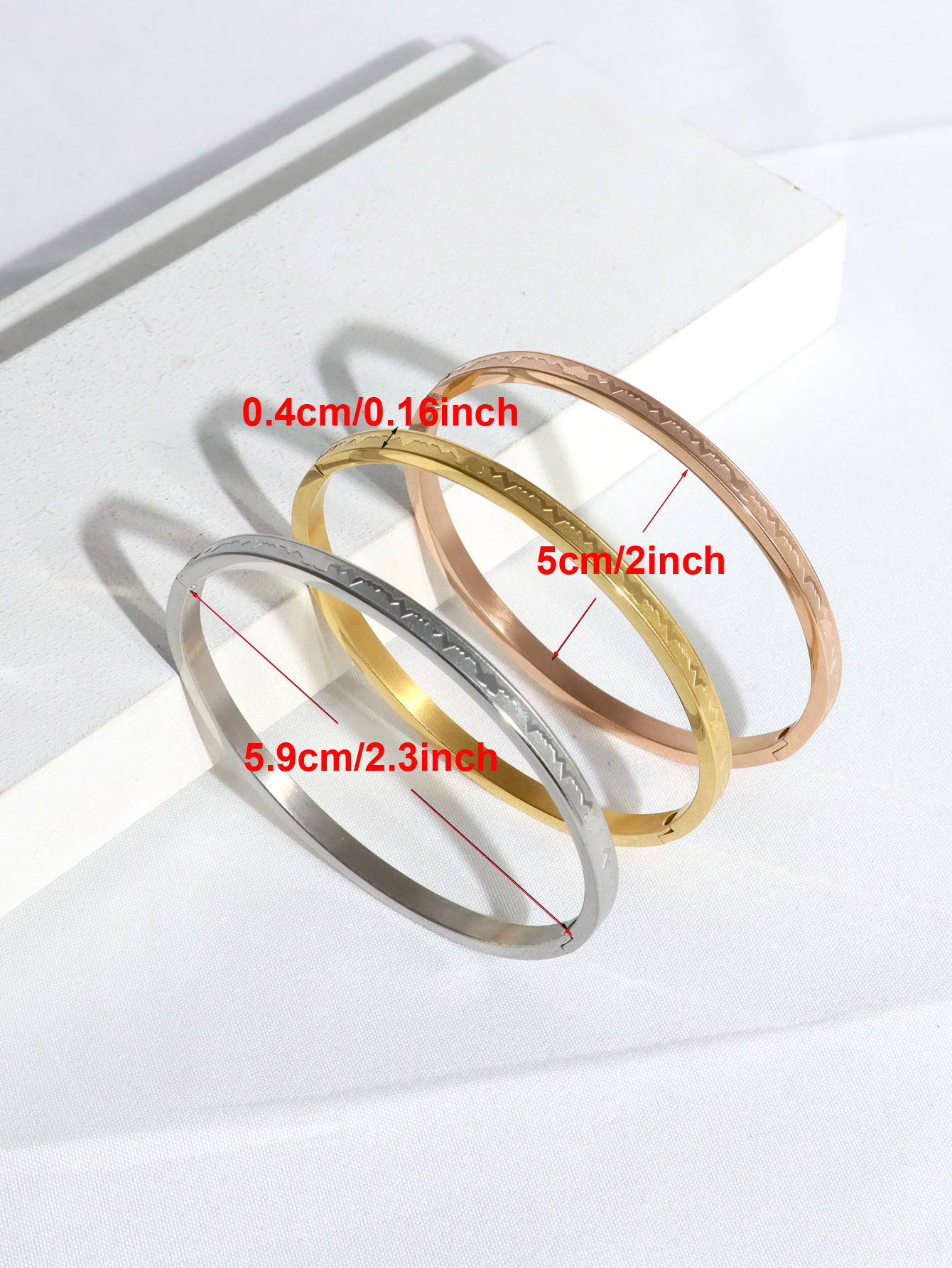 Stainless Steel Ig Style Elegant Simple Style Geometric Letter Electrocardiogram Plating Carving Bangle display picture 2
