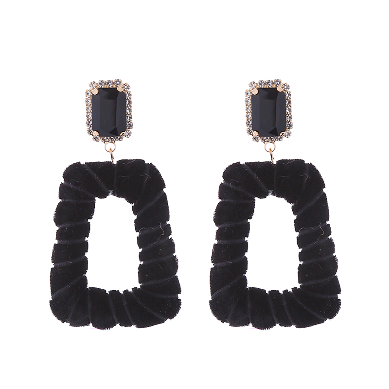 1 Pair Elegant Exaggerated Square Hollow Out Inlay Alloy Flannel Glass Drop Earrings display picture 5