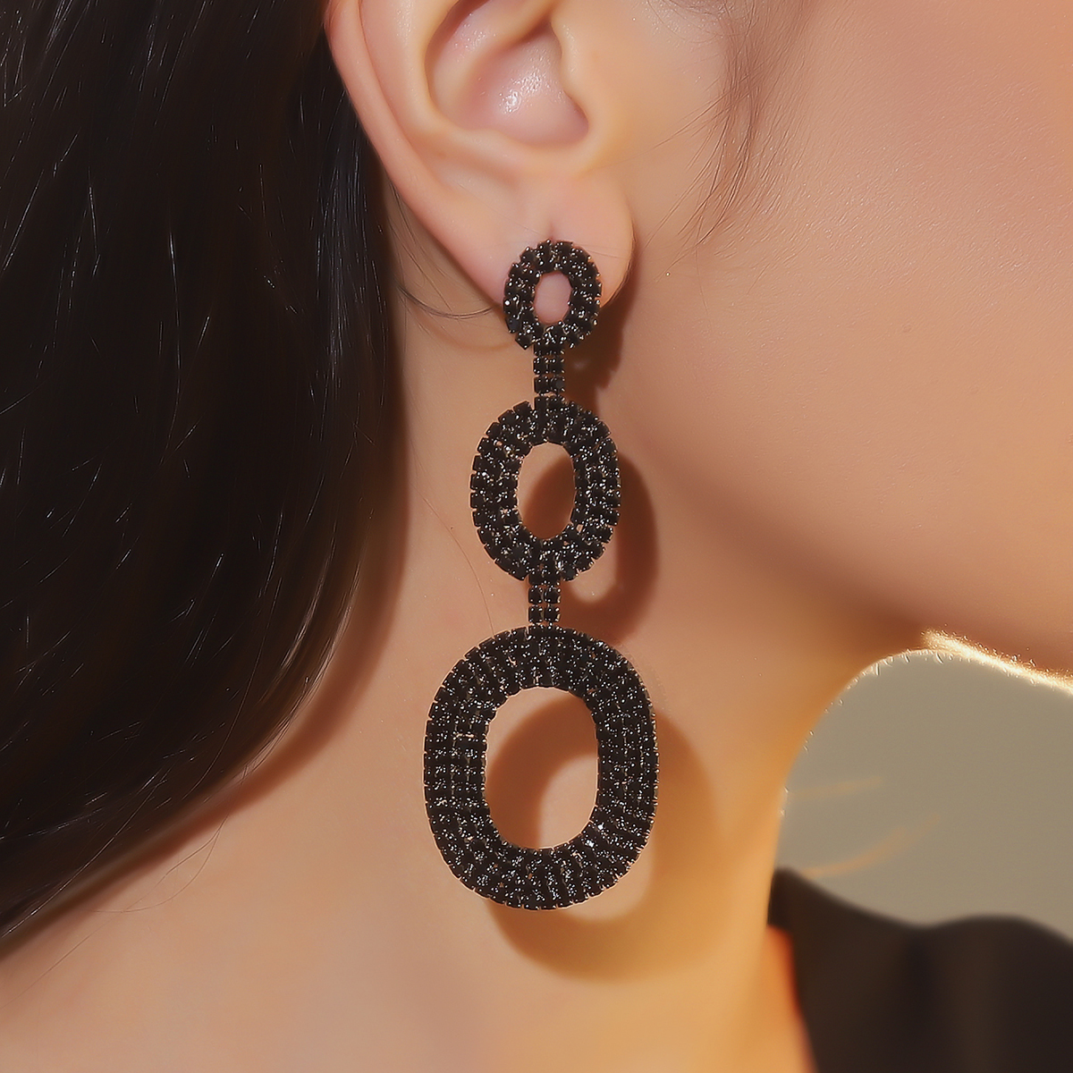 1 Pair Elegant Glam Tassel Inlay Alloy Rhinestones Drop Earrings display picture 17