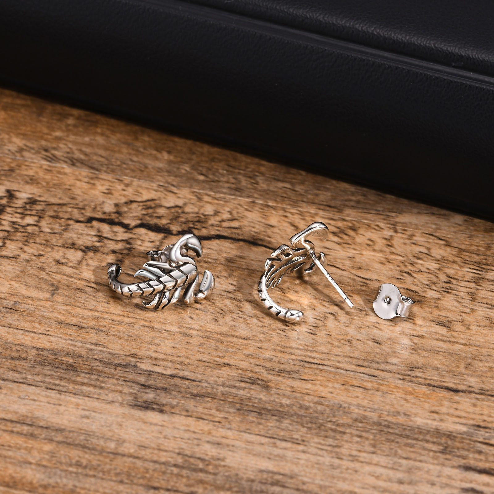 1 Piece Casual Simple Style Scorpion Copper Alloy Ear Studs display picture 5