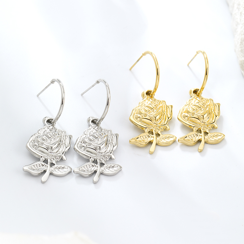 1 Pair Romantic Rose Plating 304 Stainless Steel 18K Gold Plated Drop Earrings display picture 6