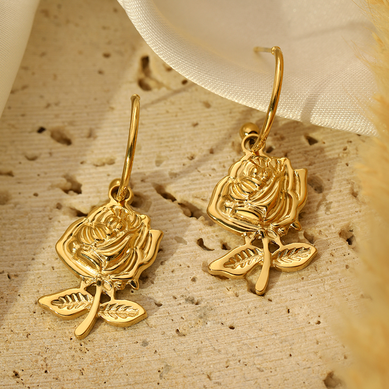 1 Pair Romantic Rose Plating 304 Stainless Steel 18K Gold Plated Drop Earrings display picture 7