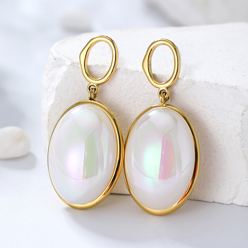 1 Pair Simple Style Oval Plating Inlay 304 Stainless Steel Artificial Pearls 14K Gold Plated Drop Earrings display picture 4