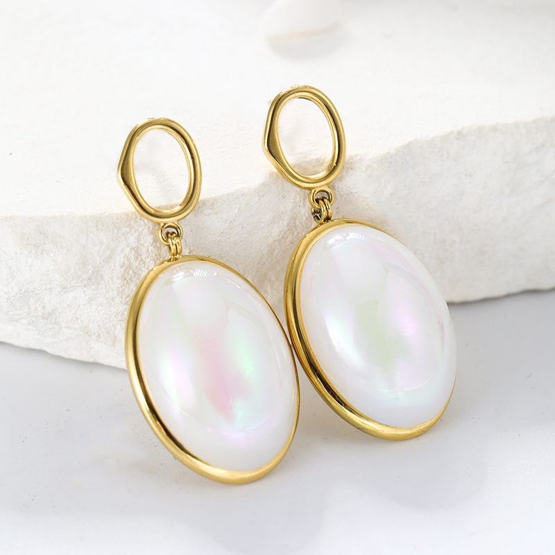 1 Pair Simple Style Oval Plating Inlay 304 Stainless Steel Artificial Pearls 14K Gold Plated Drop Earrings display picture 12