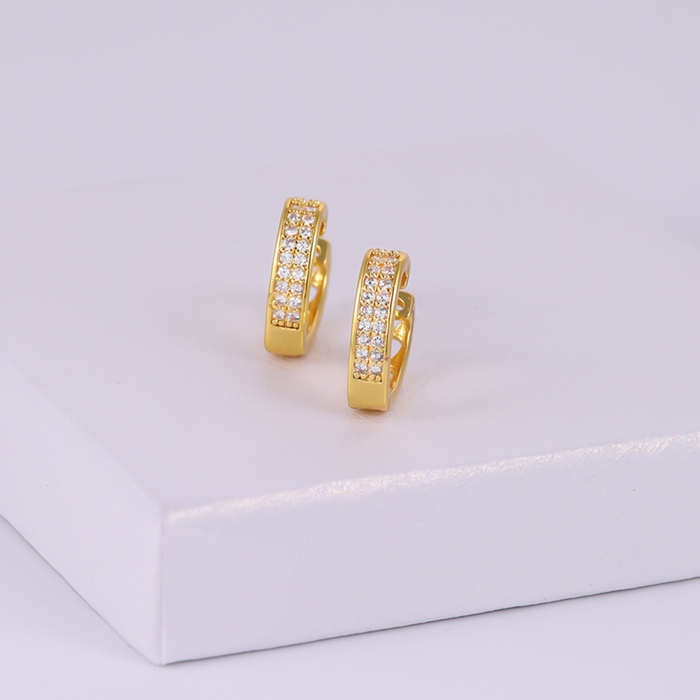 1 Paar Elegant Einfacher Stil Herzform Inlay Kupfer Zirkon 18 Karat Vergoldet Reif Ohrringe display picture 5