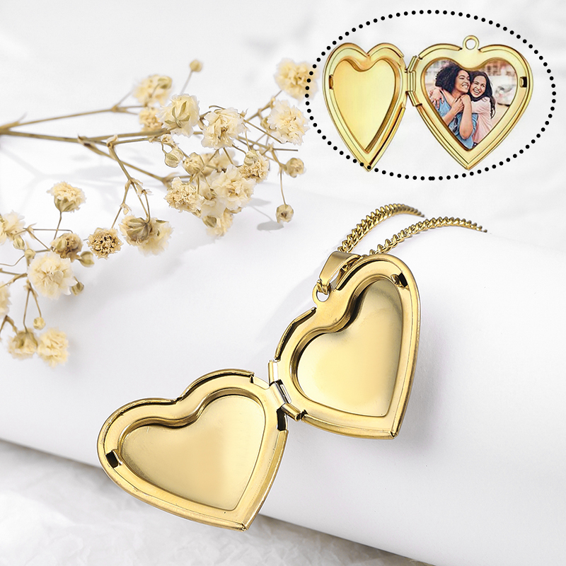 Stainless Steel Vintage Style Classic Style Square Oval Heart Shape Plating Pendant Necklace display picture 3