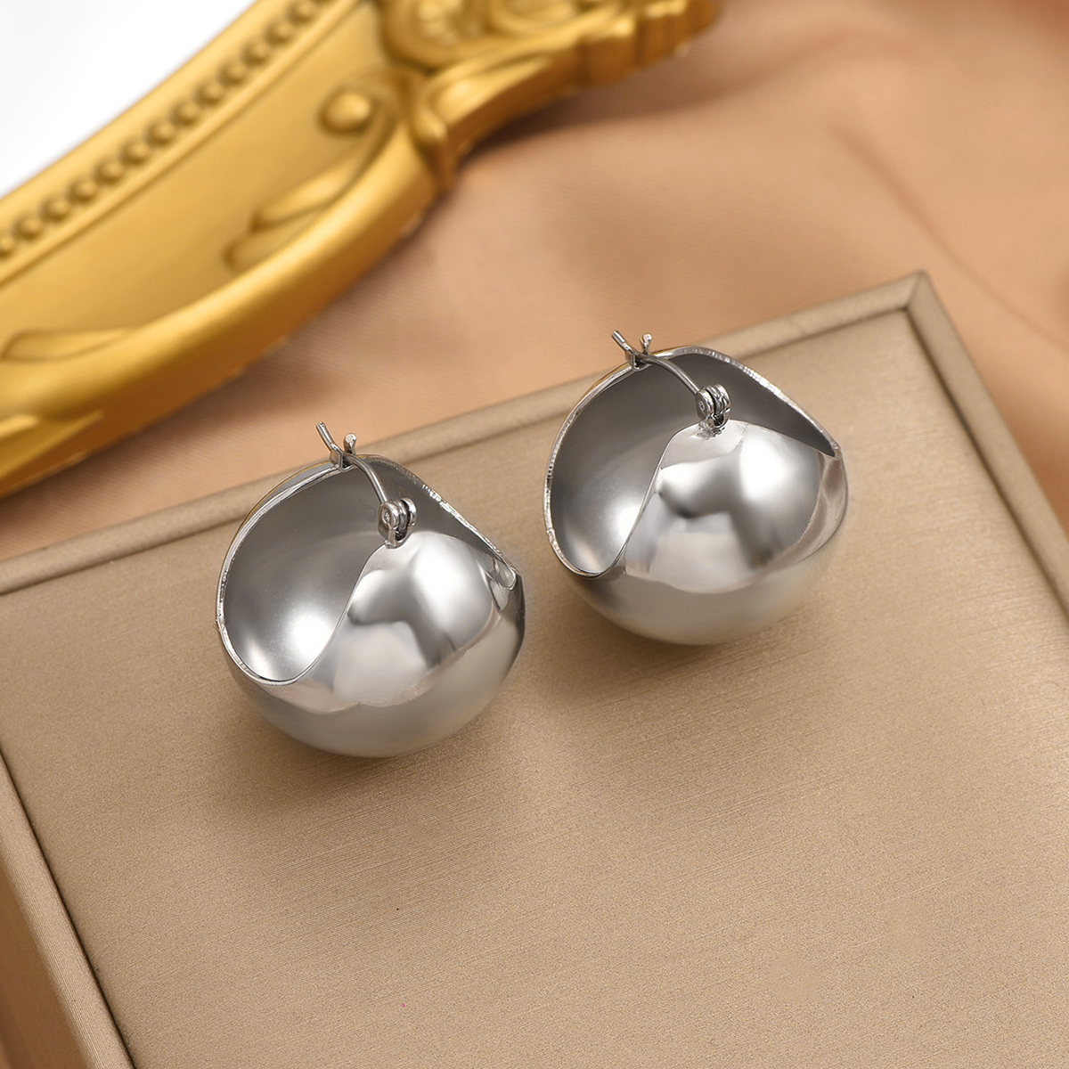 1 Paar IG-Stil Einfacher Stil Ball Eisen Ohrringe display picture 3