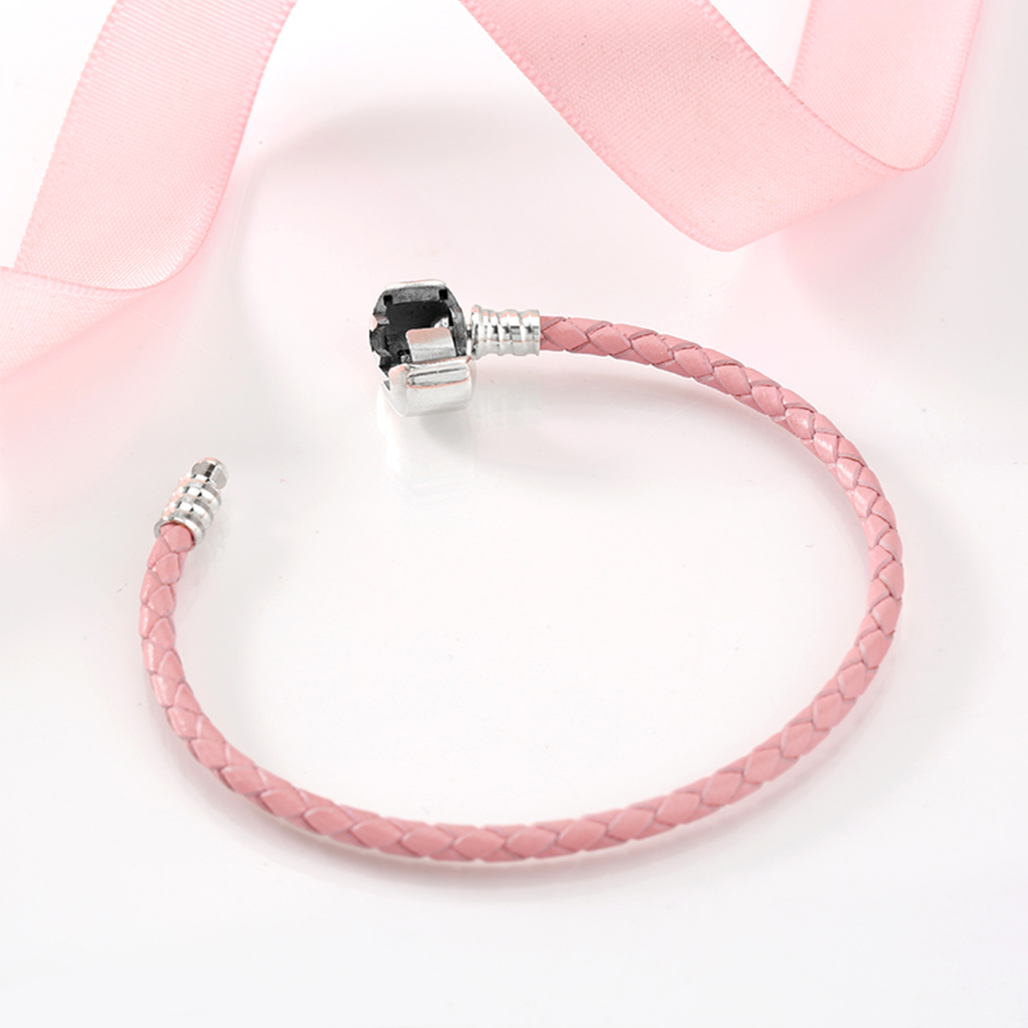 Casual Classic Style Solid Color Pu Leather Sterling Silver Braid Women's Bracelets display picture 13