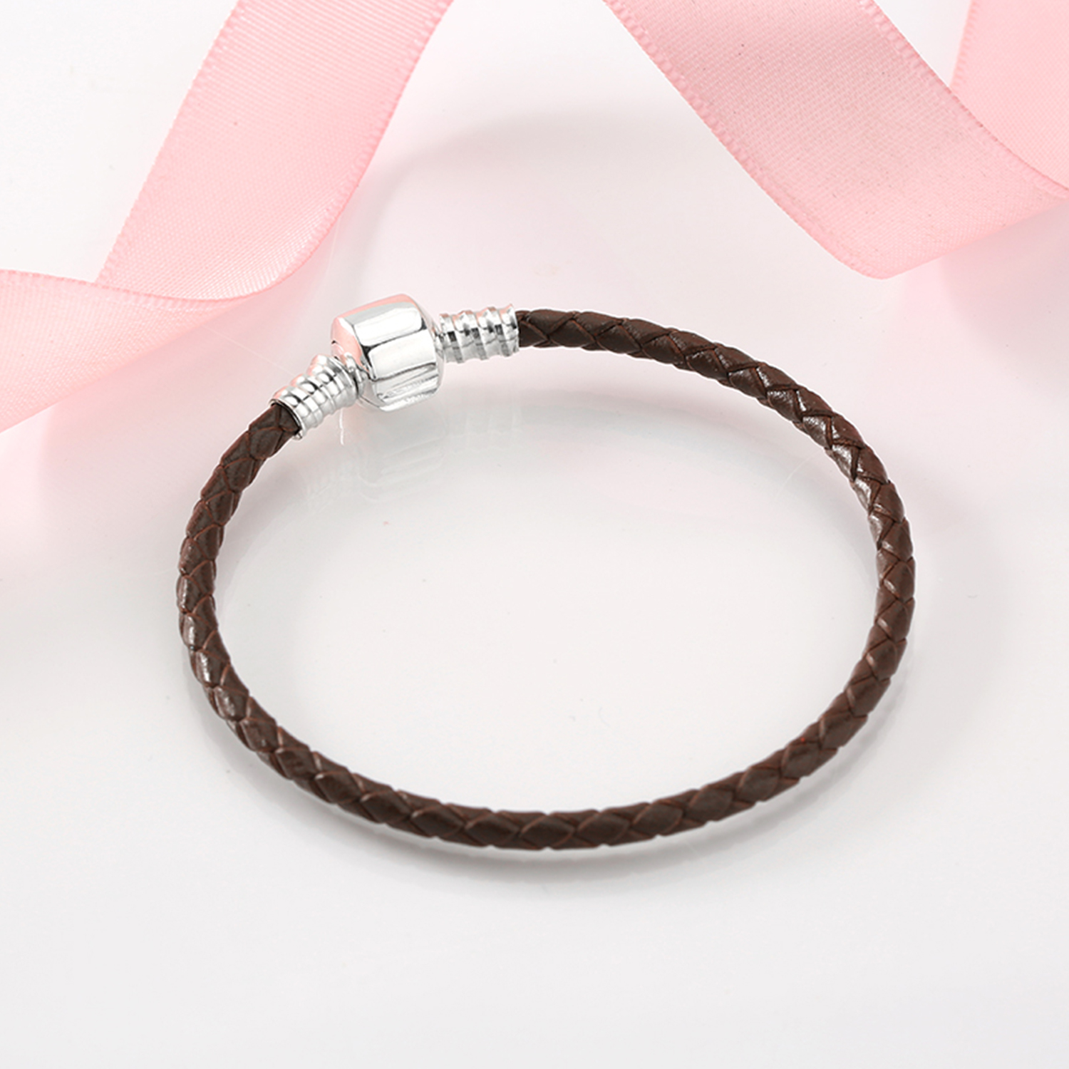 Casual Classic Style Solid Color Pu Leather Sterling Silver Braid Women's Bracelets display picture 15