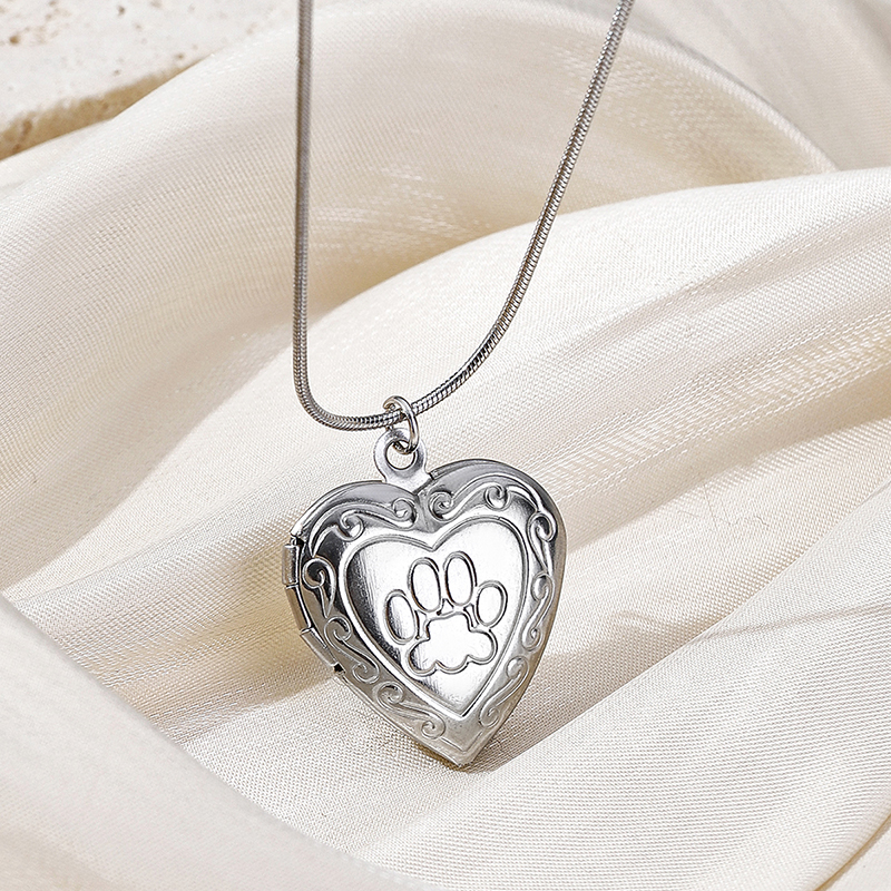 Stainless Steel Vintage Style Classic Style Square Oval Heart Shape Plating Pendant Necklace display picture 13