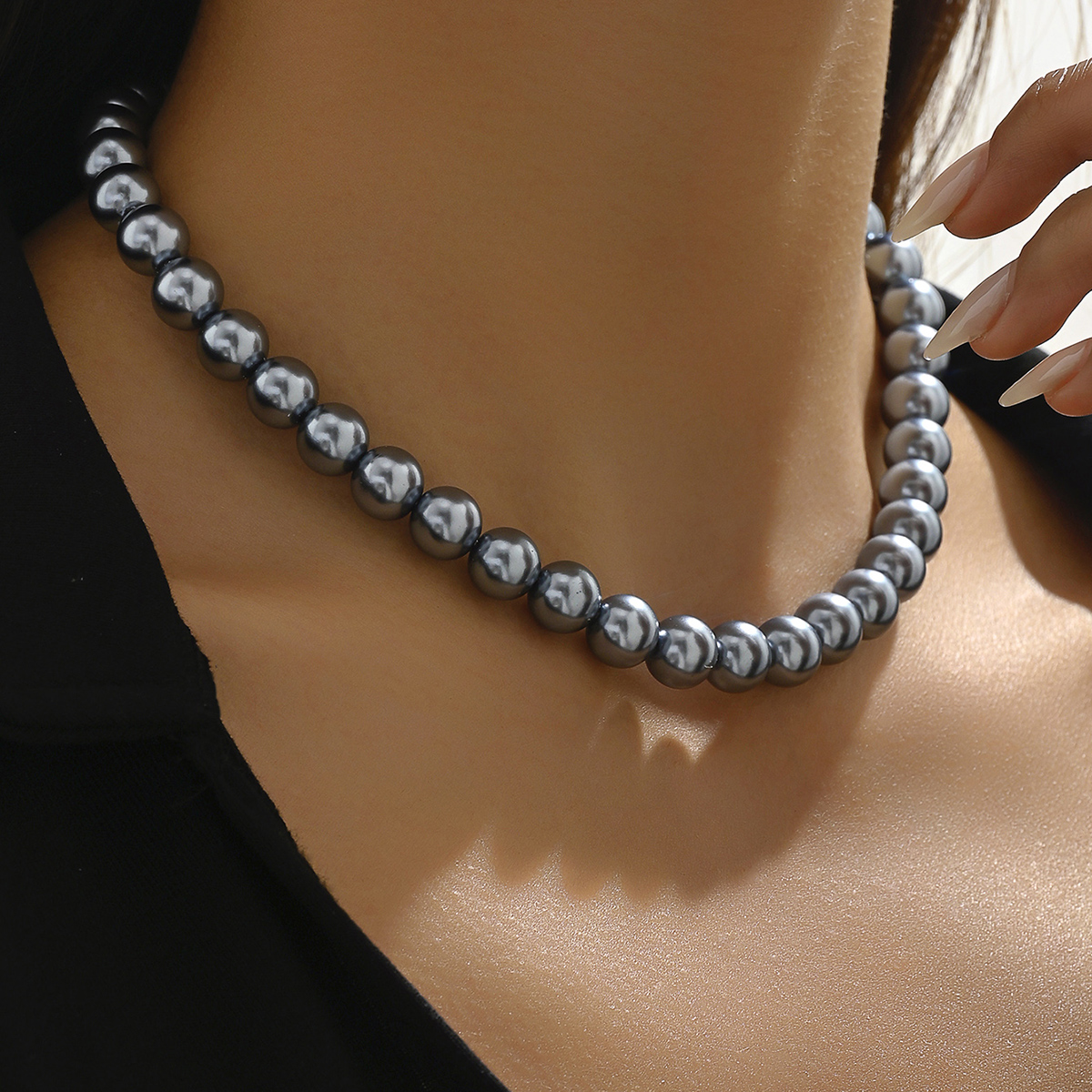 Elegant Einfacher Stil Geometrisch Harz Perlen Frau Halskette display picture 10