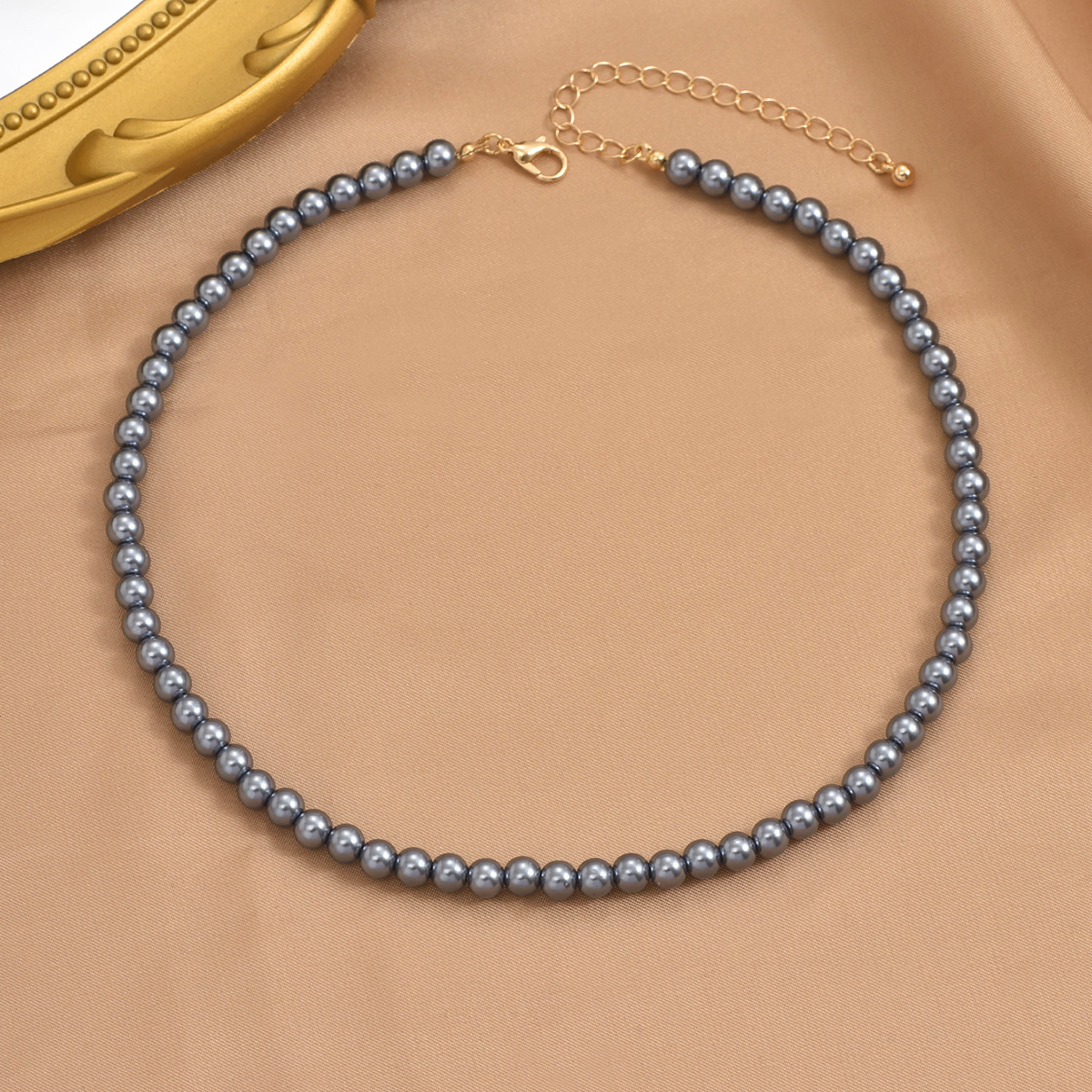 Elegant Einfacher Stil Geometrisch Harz Perlen Frau Halskette display picture 4