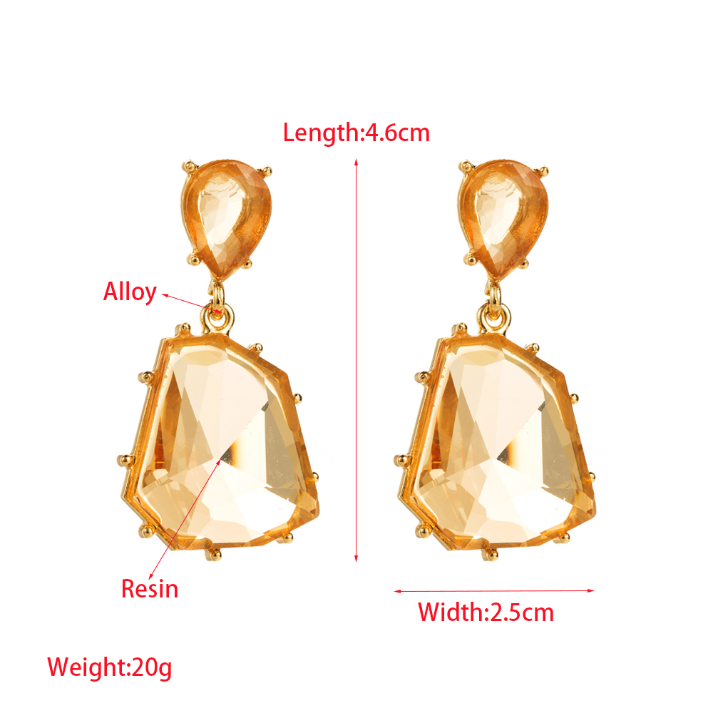 1 Pair Elegant Simple Style Irregular Geometric Inlay Alloy Resin Gold Plated Drop Earrings display picture 1