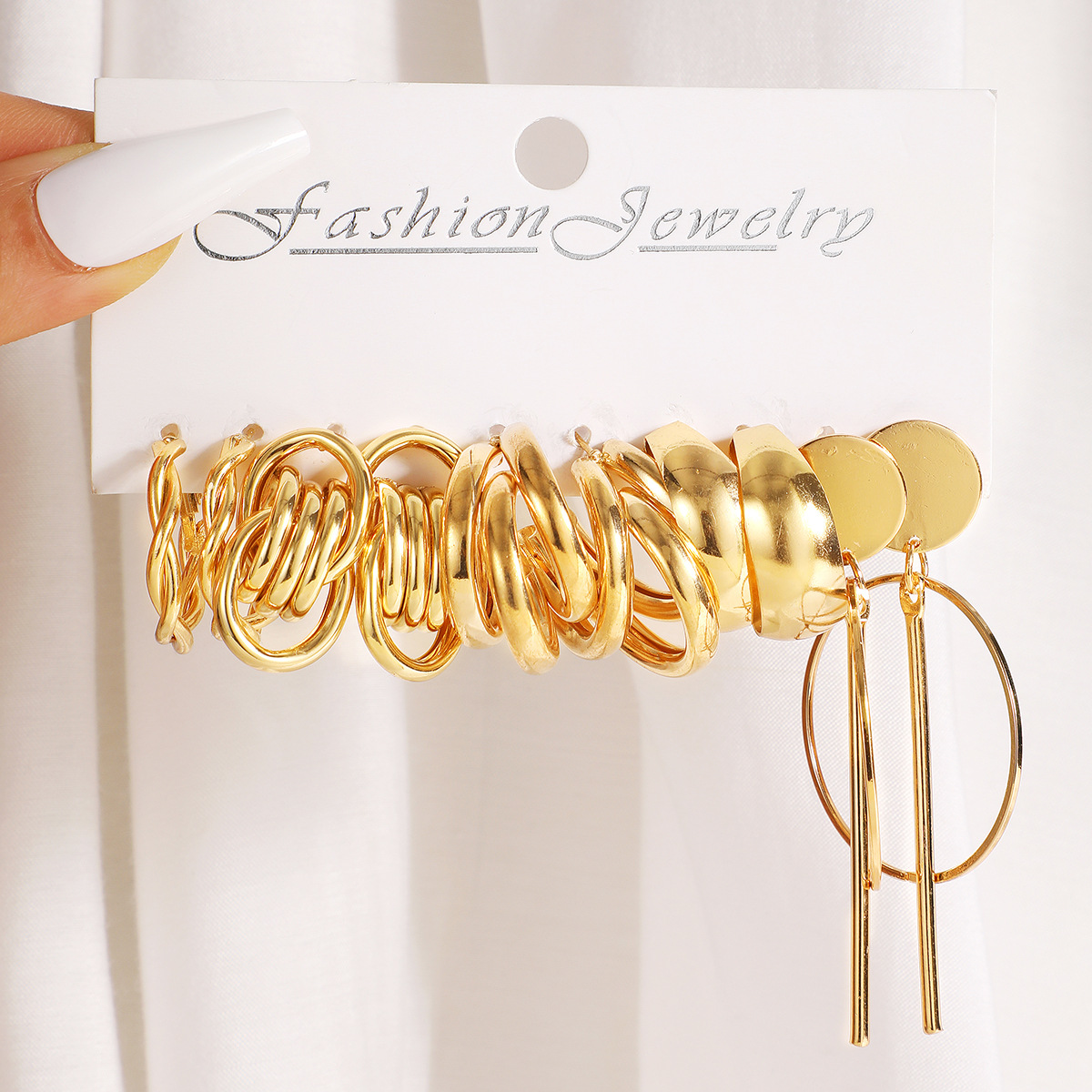 1 Set IG Style Casual Glam Solid Color Alloy Earrings display picture 4