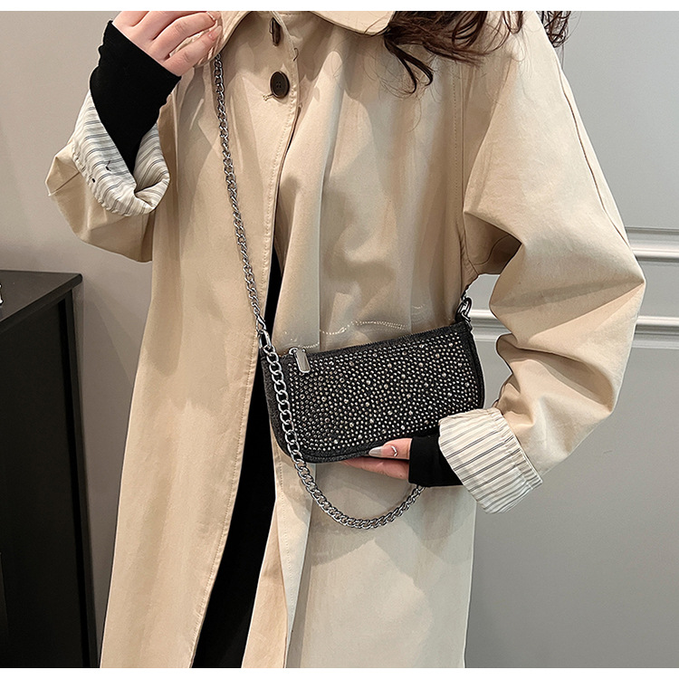 Women's Small Denim Color Block Vintage Style Classic Style Zipper Shoulder Bag display picture 3