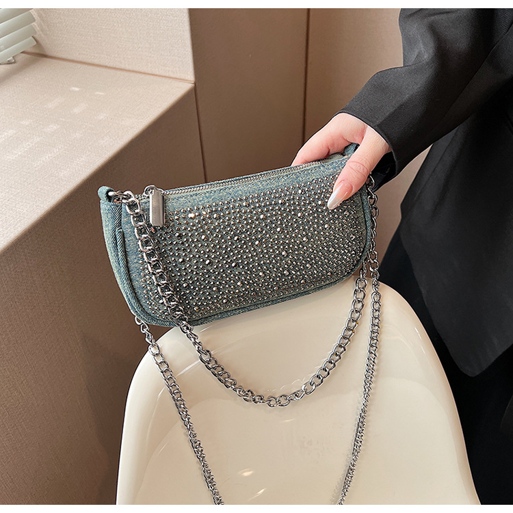 Women's Small Denim Color Block Vintage Style Classic Style Zipper Shoulder Bag display picture 7