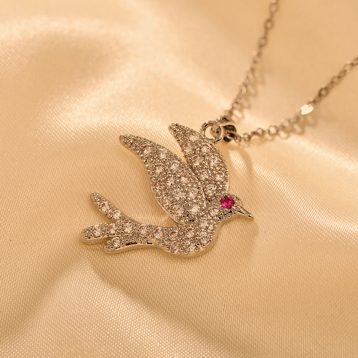 Titanium Steel Copper IG Style Simple Style Shiny Bird Inlay Zircon Pendant Necklace display picture 1