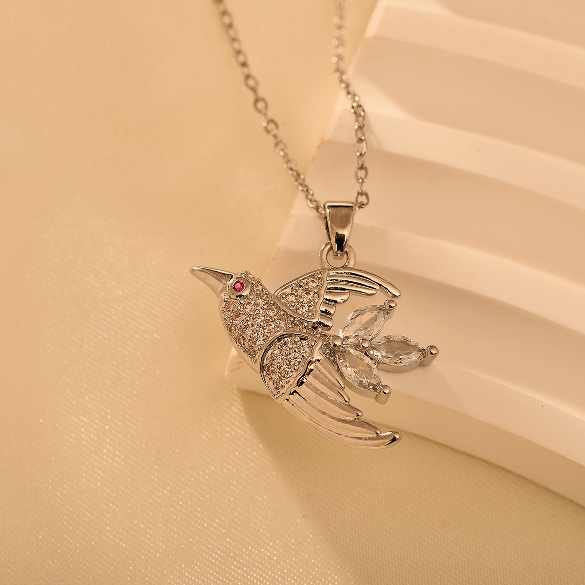 Titanium Steel Copper IG Style Simple Style Shiny Bird Inlay Zircon Pendant Necklace display picture 2